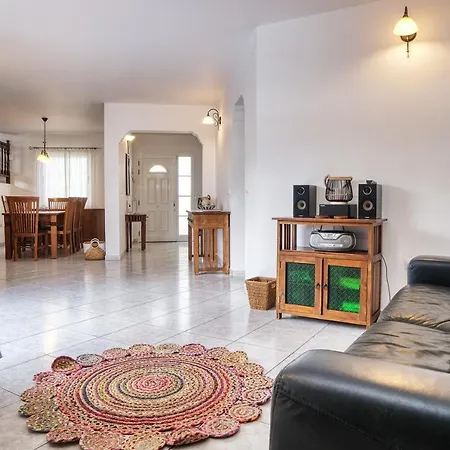 Σπίτι διακοπών Casa El Paraiso - Pool, Jacuzzi, Air-con And Bbq By Lanzarote *