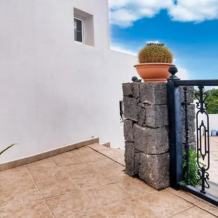 Casa El Paraiso - Private Pool, Jacuzzi, Air-con And Bbq By Lanzarote