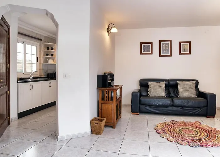 Casa El Paraiso - Private Pool, Jacuzzi, Air-con And Bbq By Lanzarote *