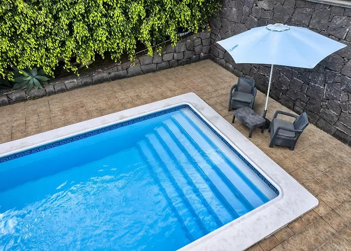 Dom wakacyjny Casa El Paraiso - Private Pool, Jacuzzi, Air-con And Bbq By Lanzarote *