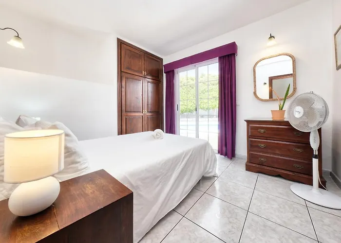 Casa El Paraiso - Private Pool, Jacuzzi, Air-con And Bbq By Lanzarote *