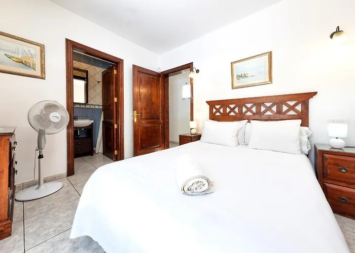 Dom wakacyjny Casa El Paraiso - Private Pool, Jacuzzi, Air-con And Bbq By Lanzarote